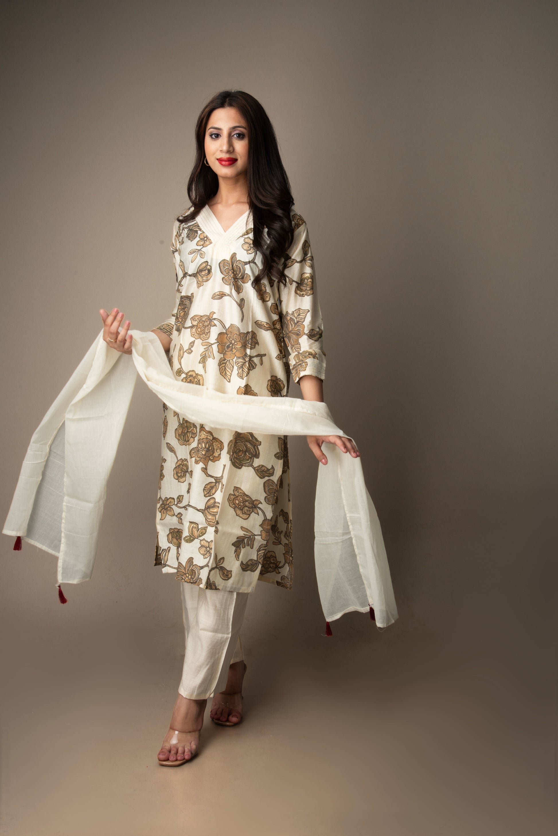 Ira – Ivory Floral Printed Kurta Set | The Nitya Edit