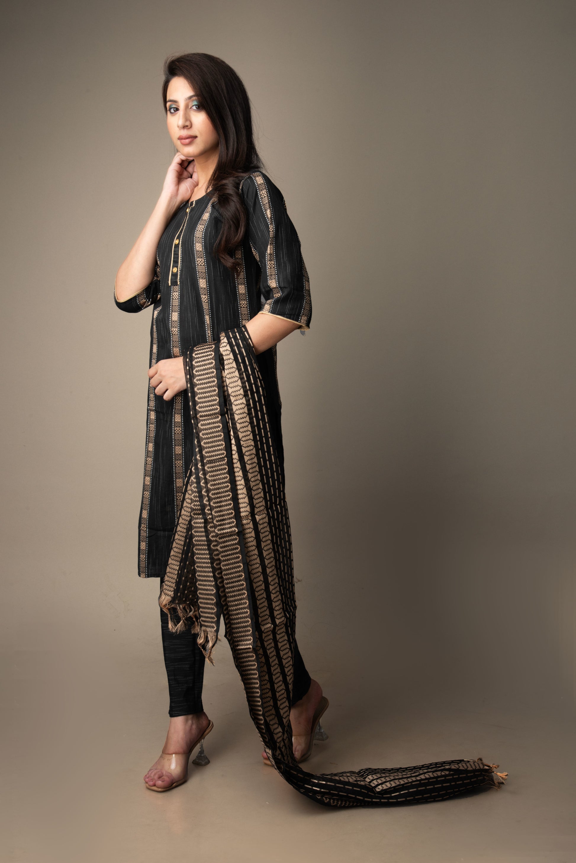 Meher – Black & Beige Kurta Set | The Nitya Edit