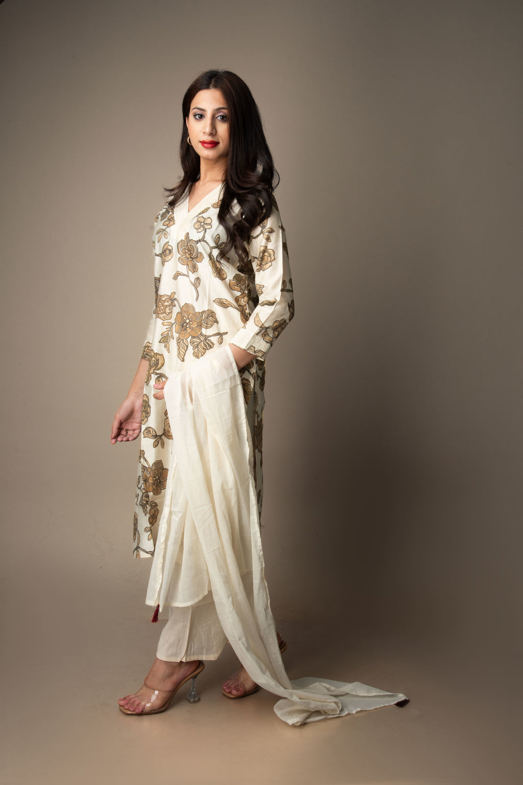 Ira – Ivory Floral Printed Kurta Set | The Nitya Edit