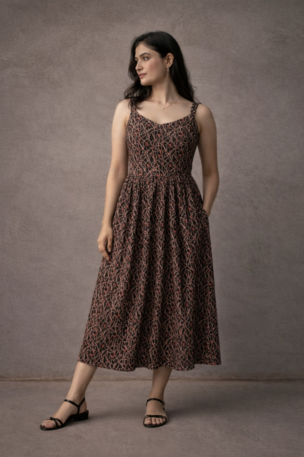 Tanirika – Dabu Printed Gown with Ajrakh Jacket | The Utsav Edit